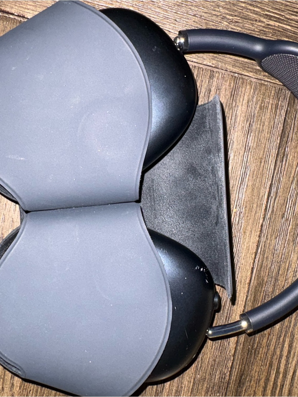Apple Over-Ear Wireless Headphones in Space Gray